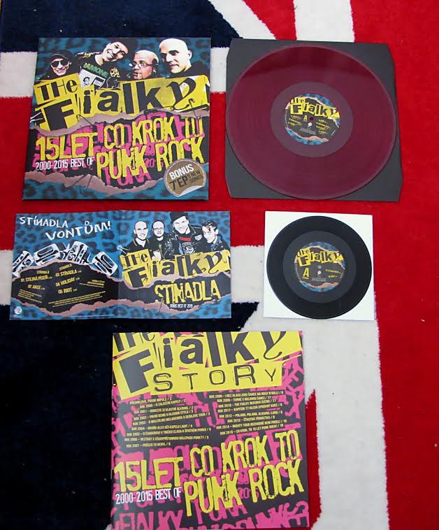 the FIALKY - Co krok, to 15 let punkrock!